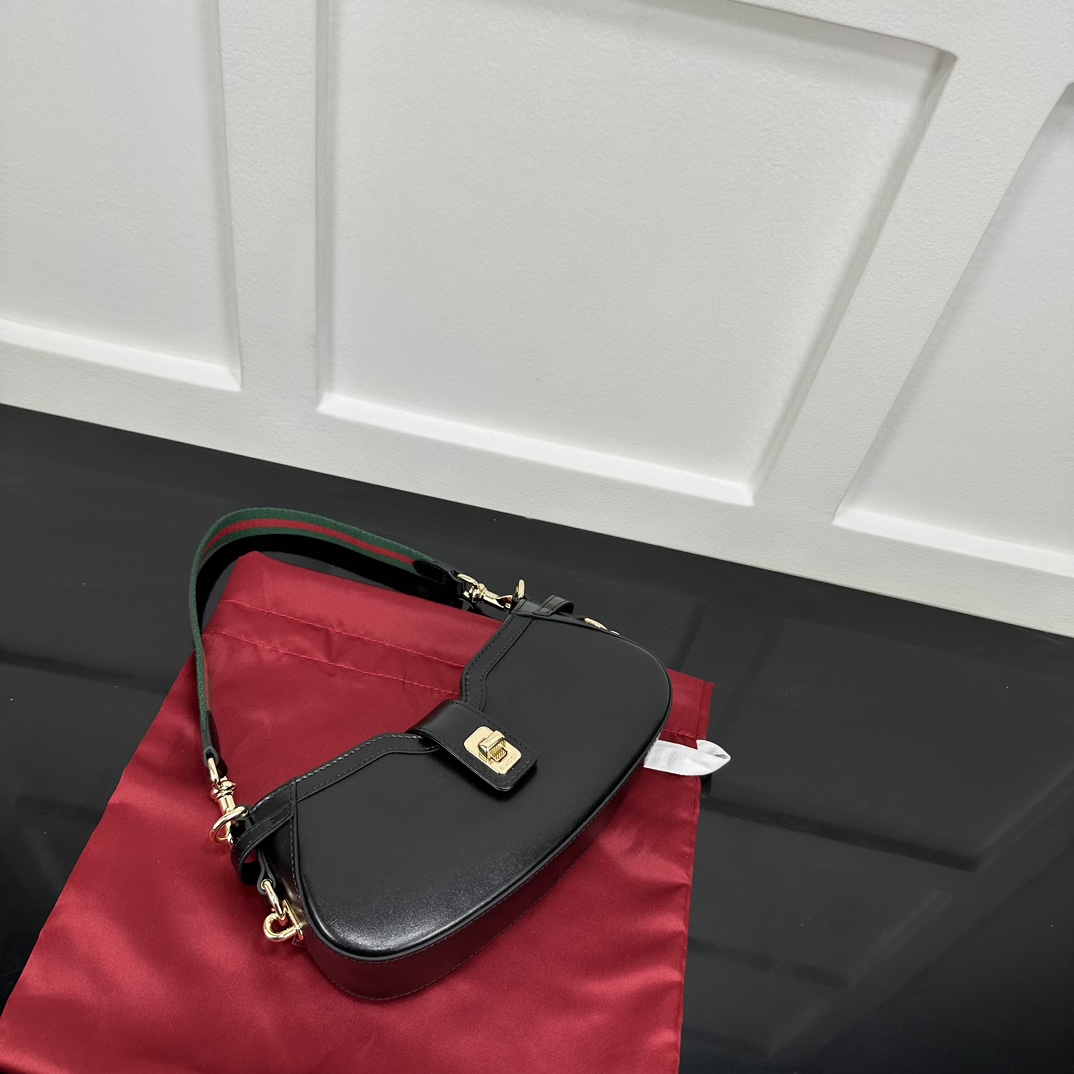 Gucci Hobo Bags